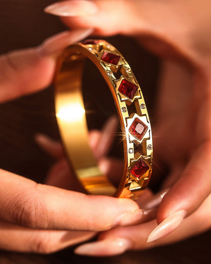 Gold_Scarlett_Flame_Bangle_5