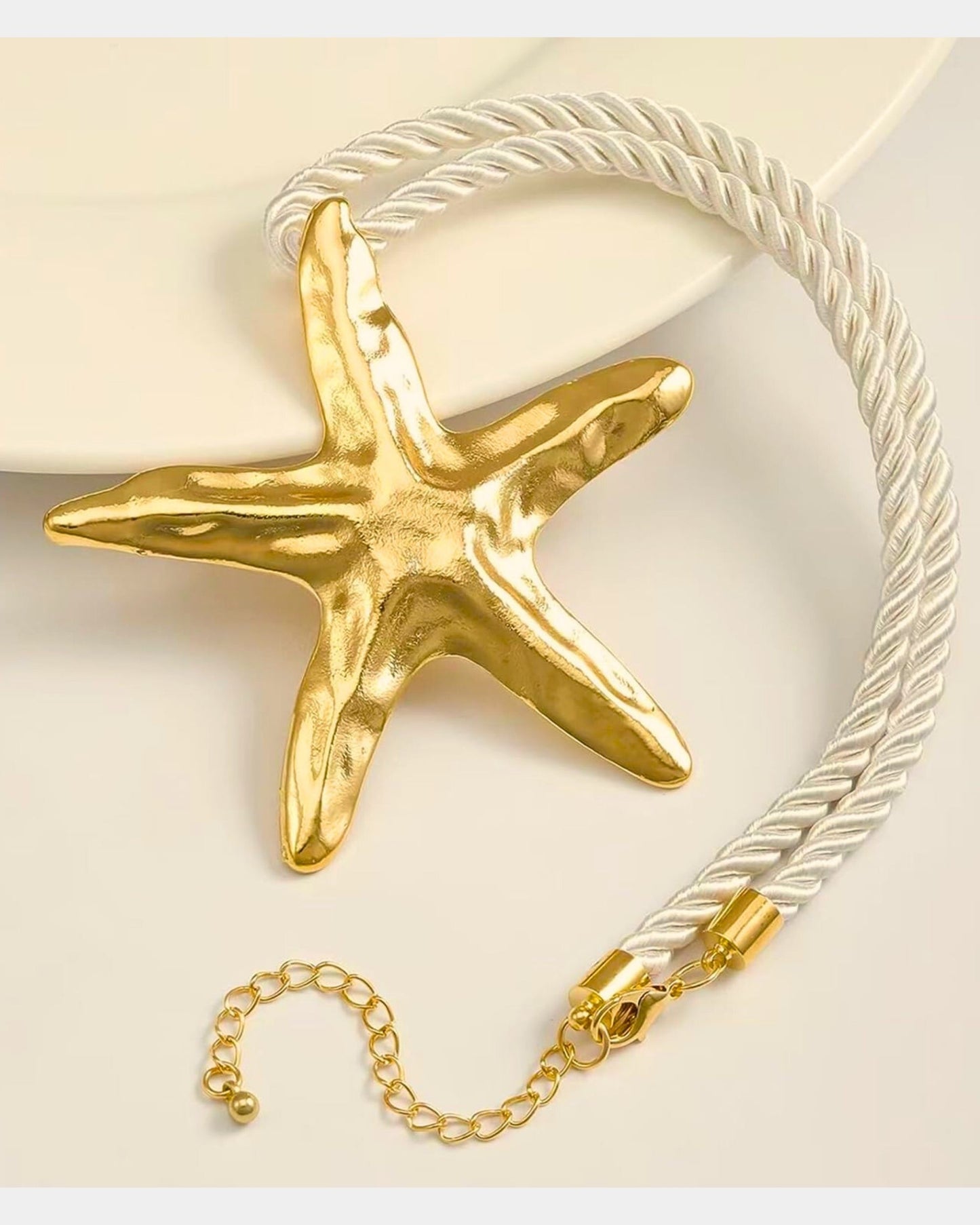 Gold_Seastar_Bold_Necklace_4
