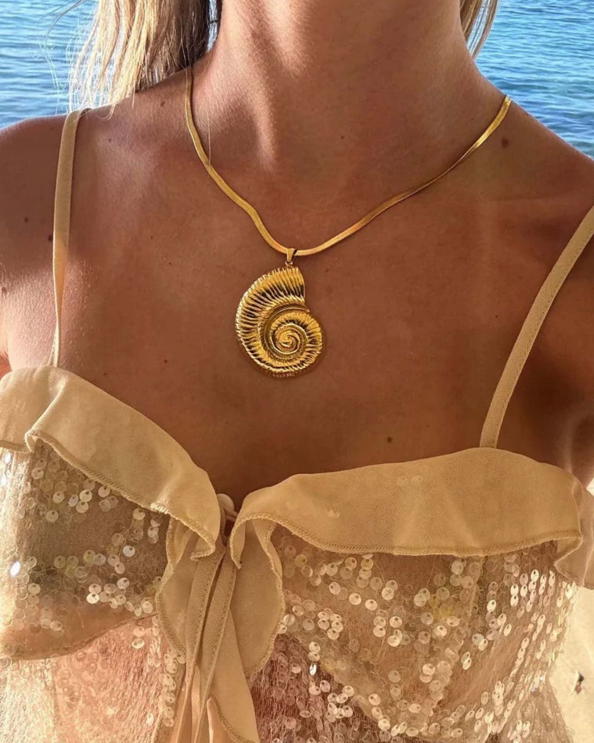 Gold_Shell_Fossil_Necklace_5