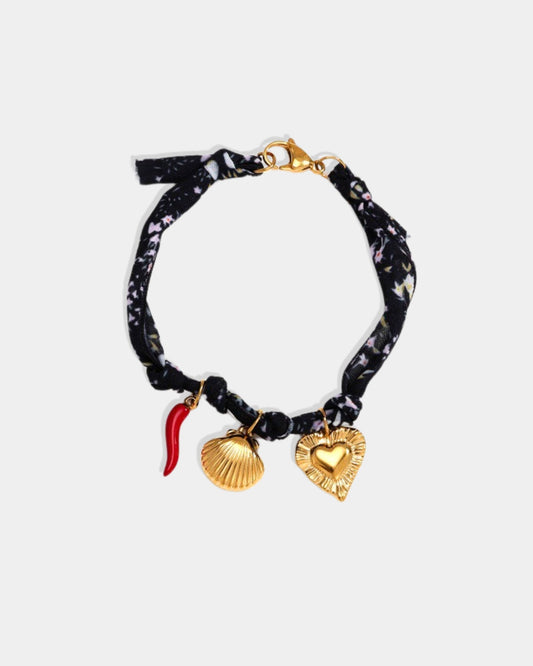 Gold_Shell_Heart_Cord_Bracelet_1