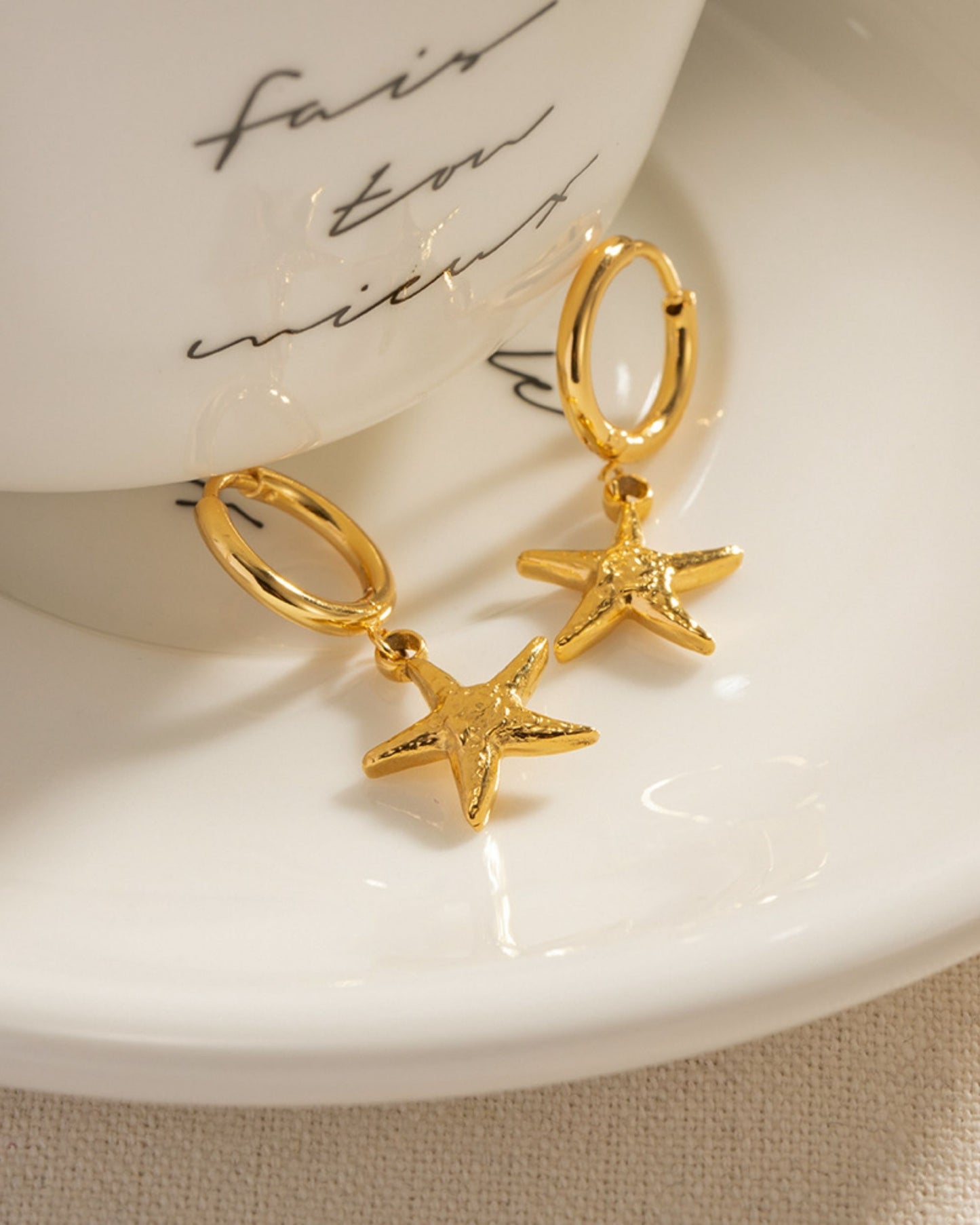 Gold_Starfish_Hoop_Earrings_3