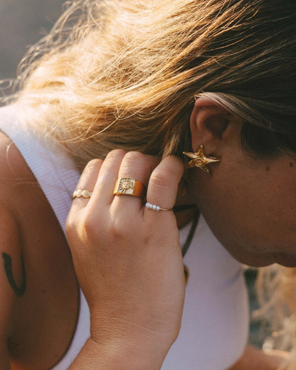 Gold_Starfish_Whirl_Earrings_5