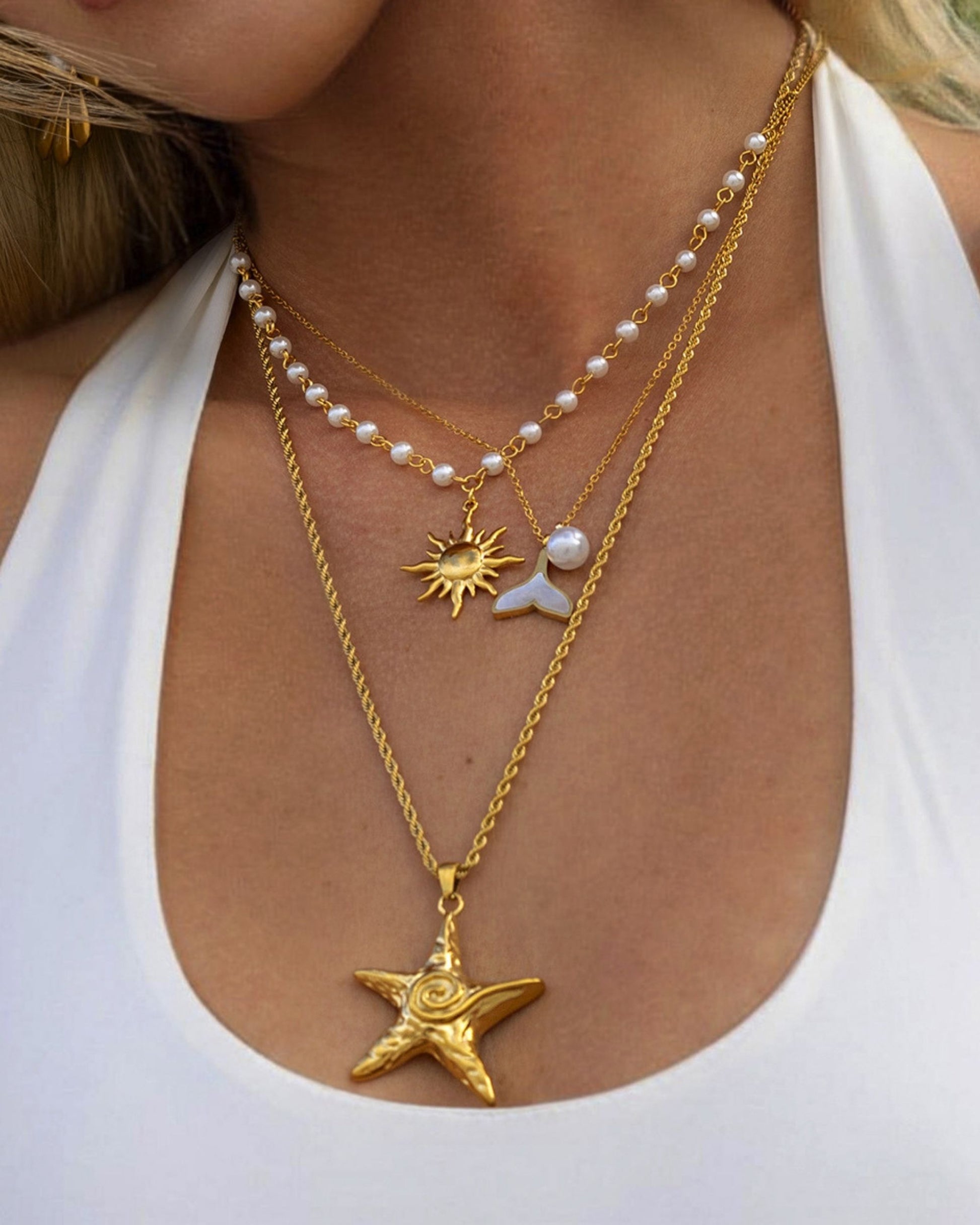 Gold_Sunlit_Pearl_Pendant_Necklace_7