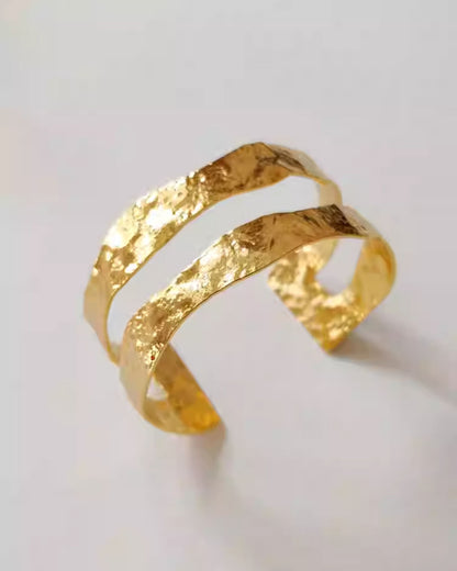 Gold_Vein_Texture_Bangle_1