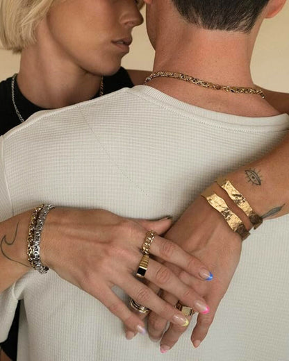 Gold_Vein_Texture_Bangle_5