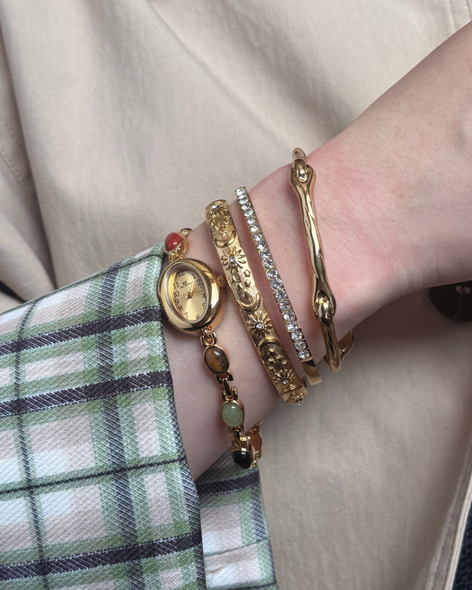 Gold_Vintage_Harmony_Bracelet_Bangle_Set_2