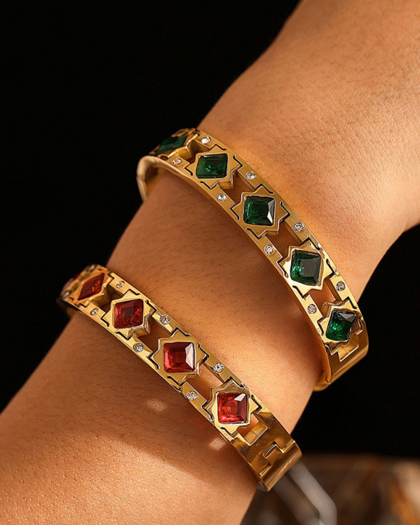 Gold_Viridian_Flame_Bangle_4