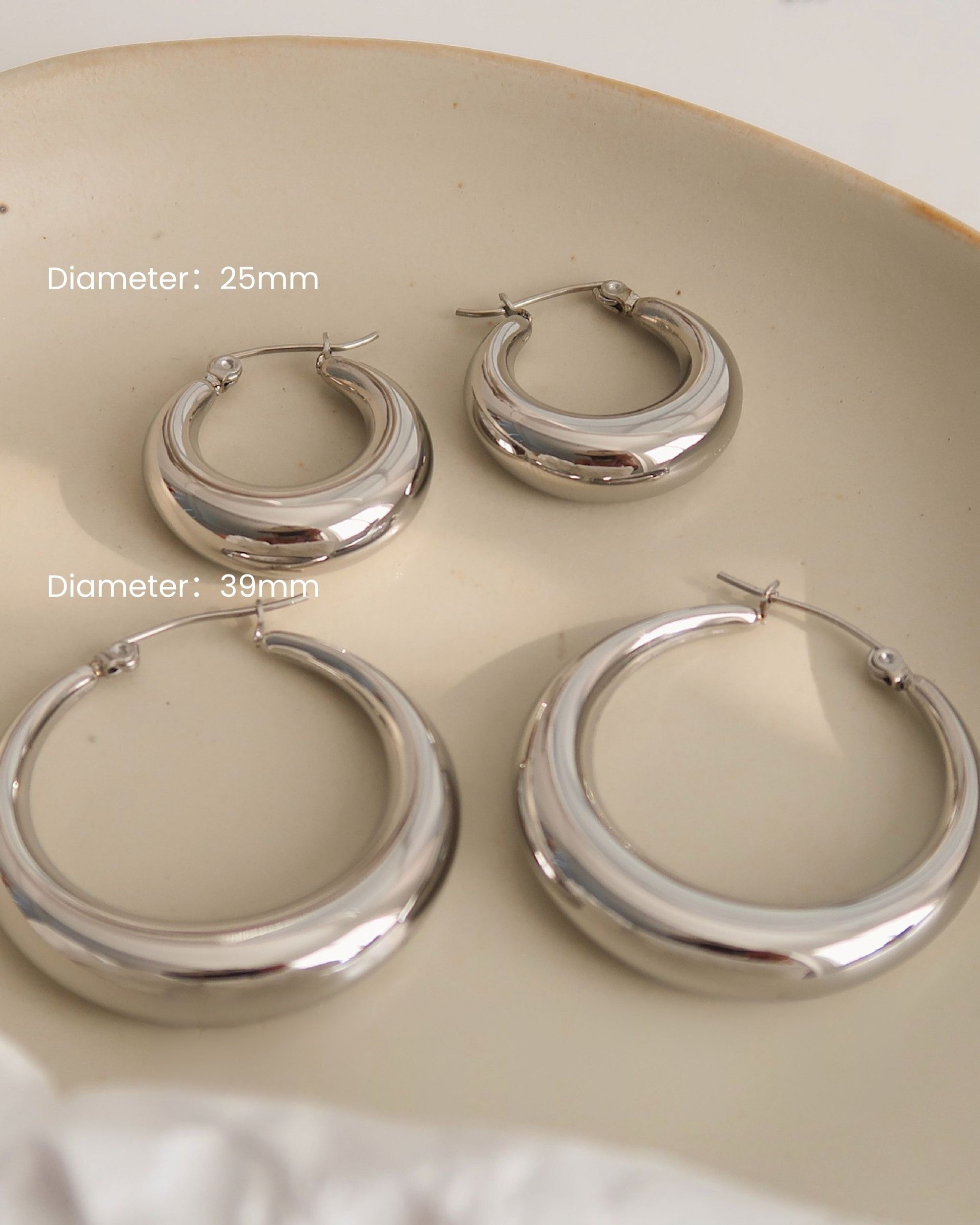 Silver_Chunky_Hoop_Earrings_1