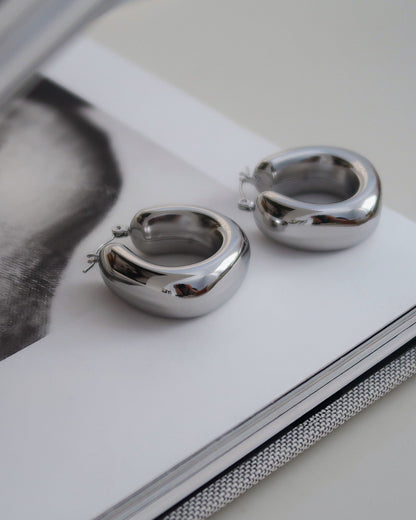 Silver_Chunky_Square_Hoop_Earrings_1