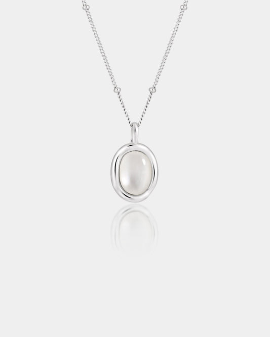 Silver_Crescent_Moon_Necklace_1