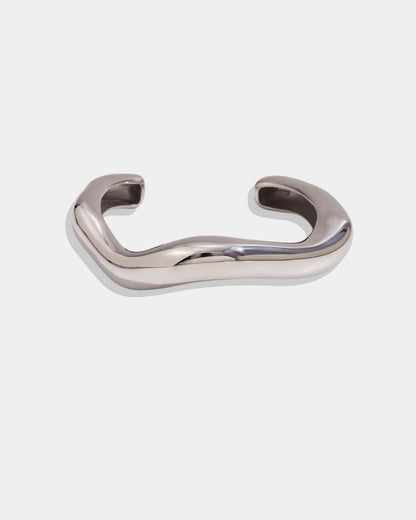 Silver_Drift_Form_Bangle_1