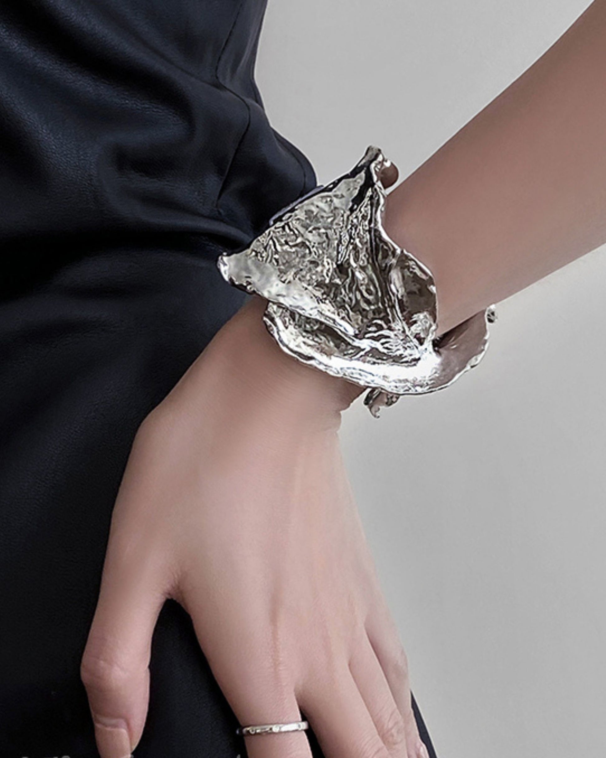 Silver_Lava_Fern_Bangle_2