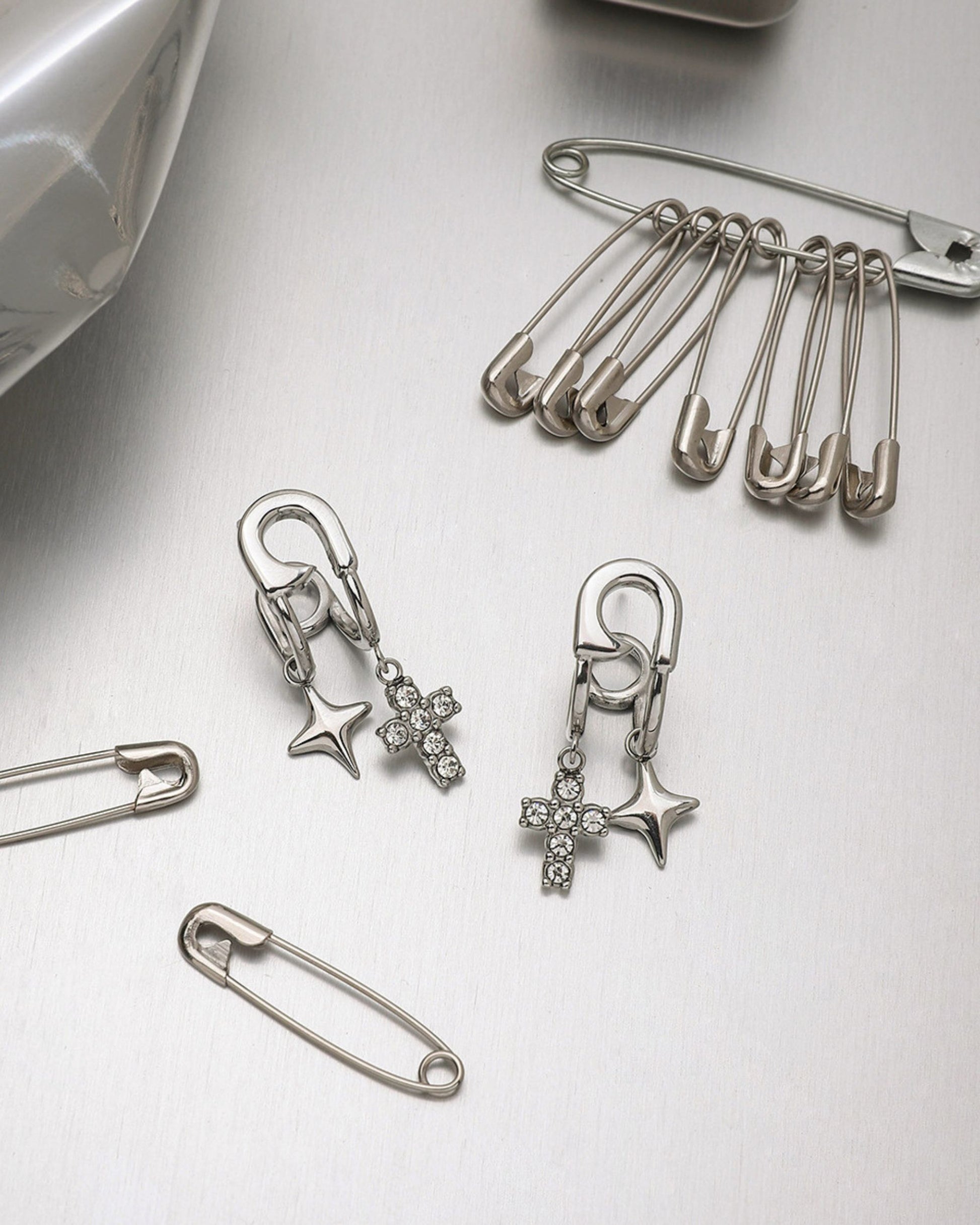 Silver_MoonCross_Link_Earrings_5