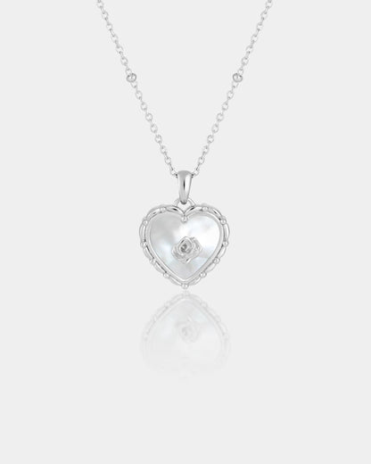 Silver_Rose_Heart_Necklace_1