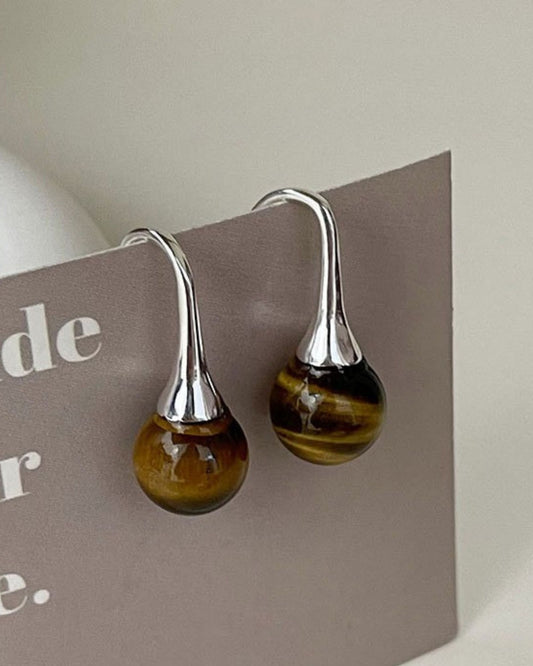 Silver_Tiger_Drop_Earrings_1