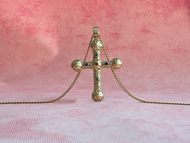 cross jewelry banner